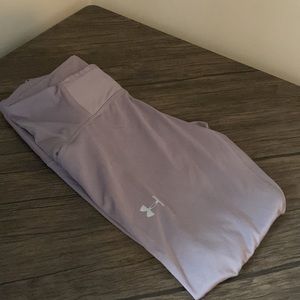 Under Armour perforated qualifier speedpocket cropped workout leggings